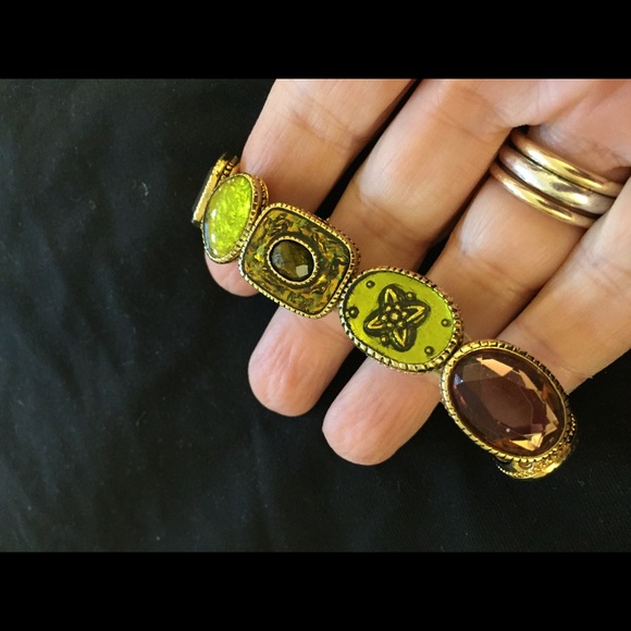 🌀Classy Stretchy ‘Gem’ Stone Bracelet🌀 - Picture 5 of 5